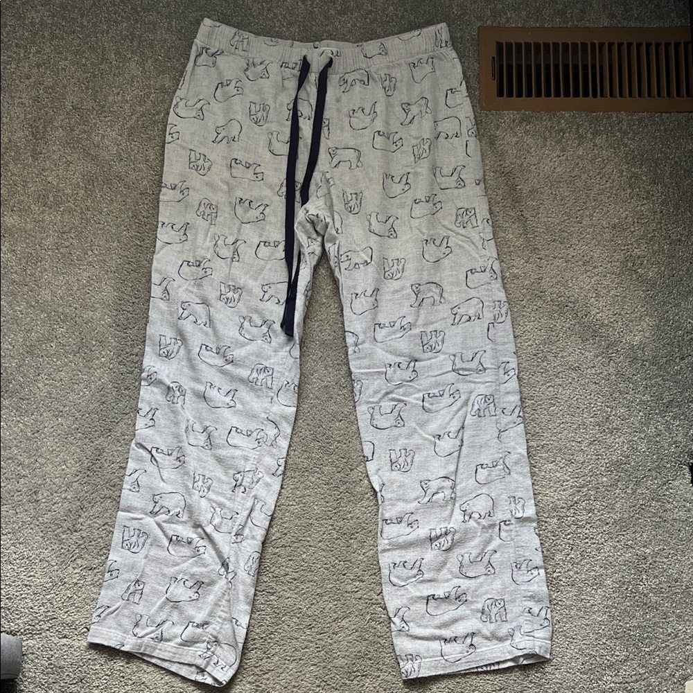 Sonoma Gray Pajama Pants with Bear Print